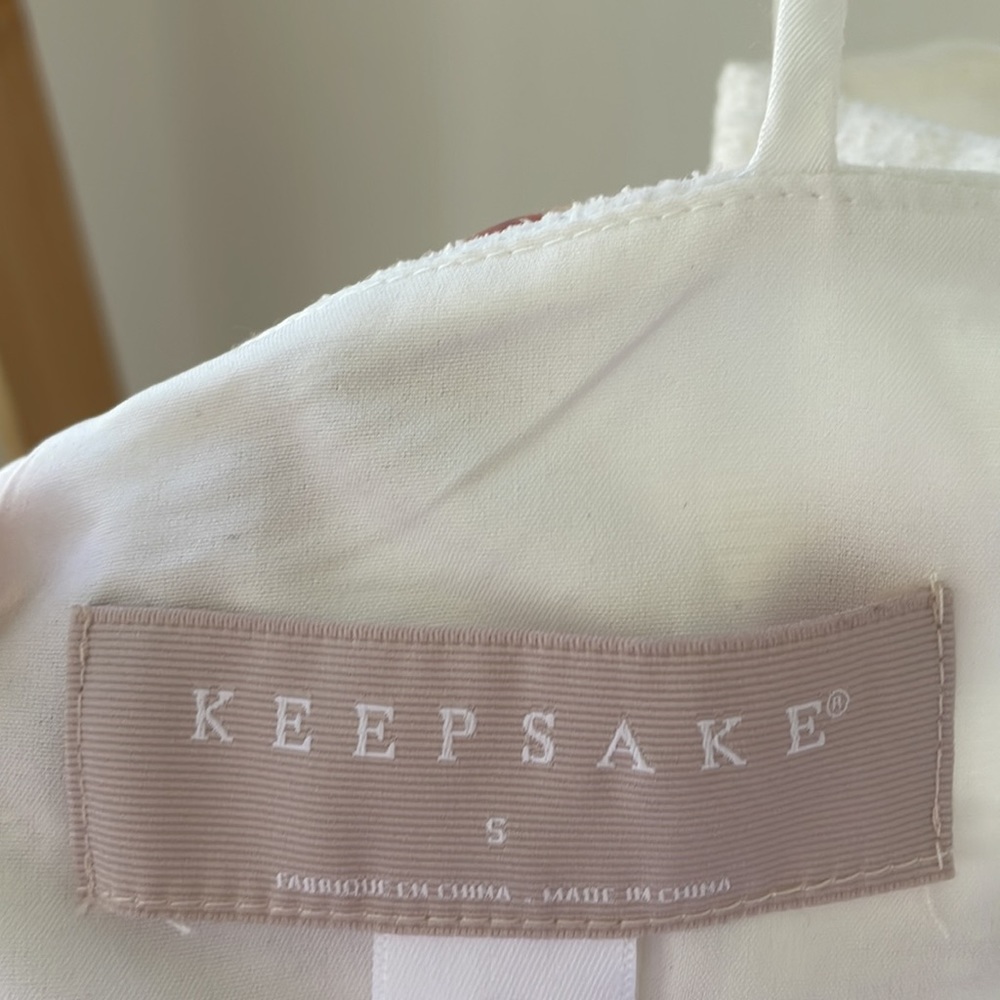 🤍BNWT✨ KEEPSAKE asymmetrical WHITE strap top - Picture 11 of 14